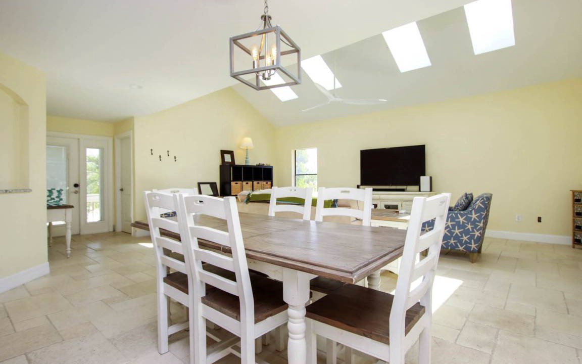 Photo of Livingroom in Captiva