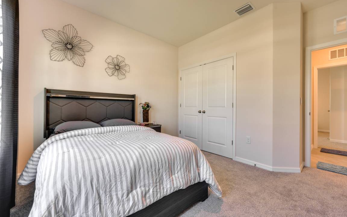 Photo of Bedroom in Newberry