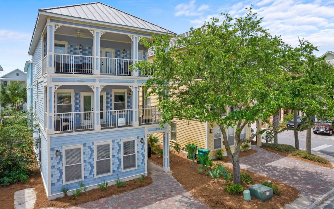 Photo of Buildings in Villages of Crystal Beach