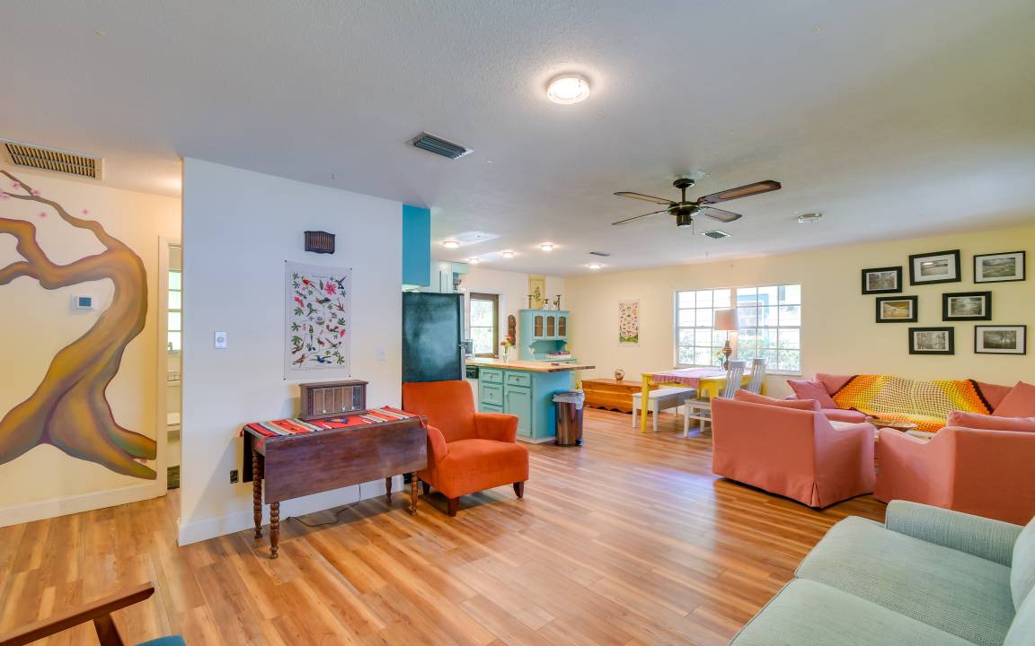 Photo of Livingroom in Hawthorne