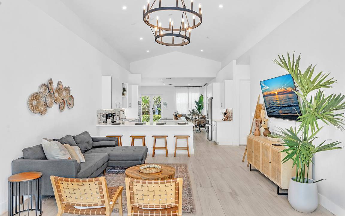 Photo of Livingroom in Poinsettia Heights