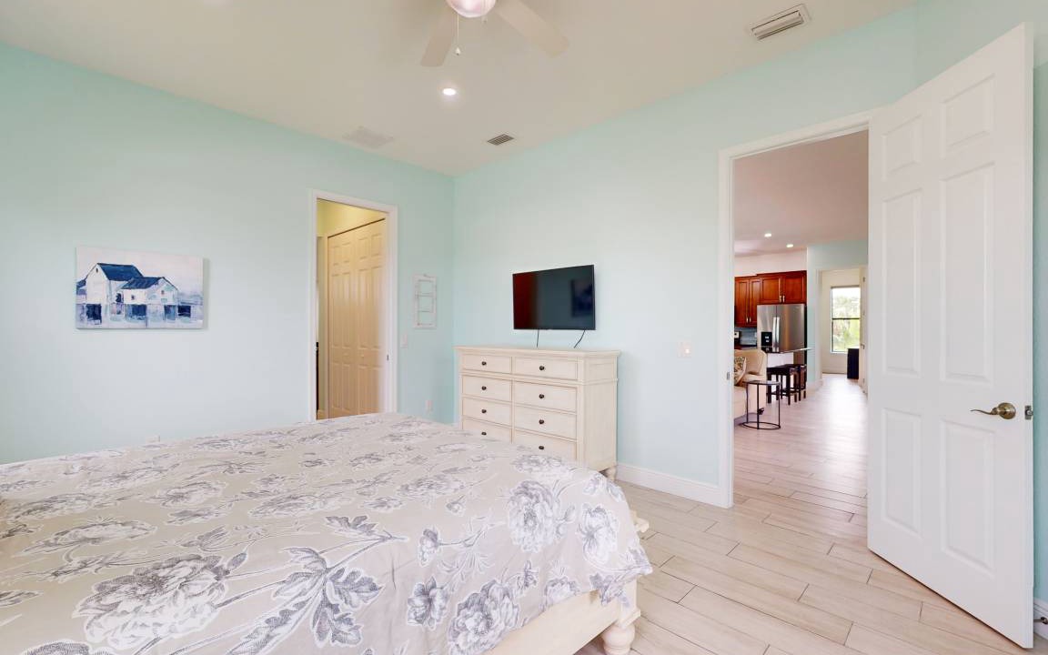 Photo of Bedroom in Bokeelia
