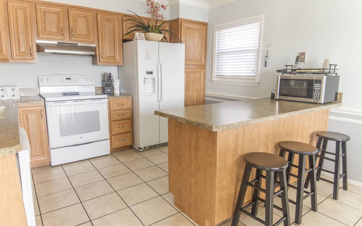 Photo of Kitchen in Surfcrest Village