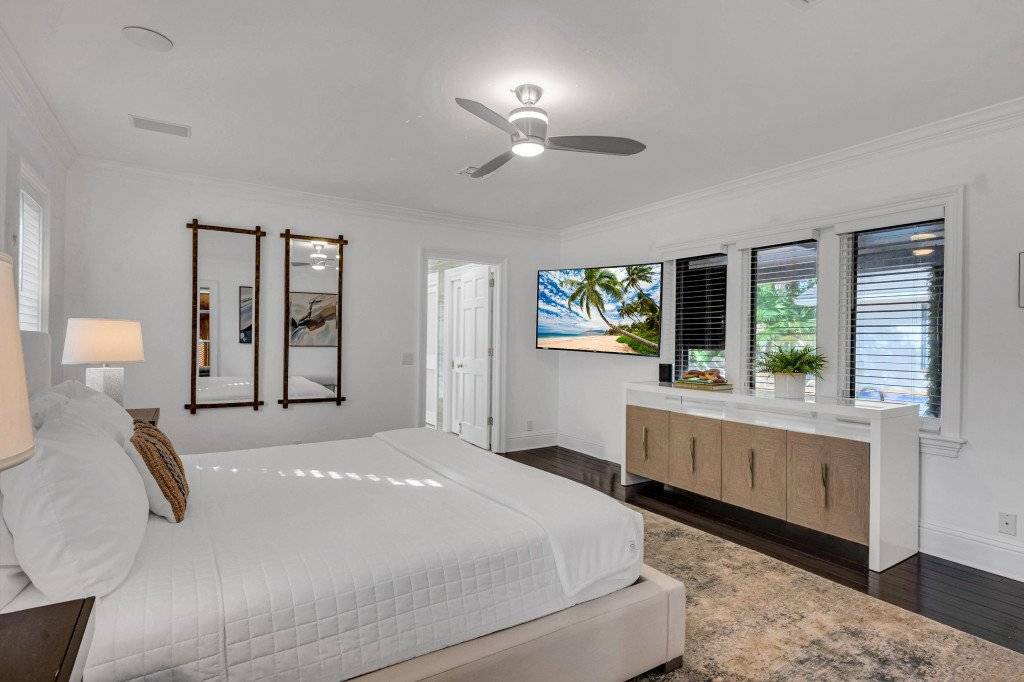 Photo of Bedroom in Harbor Beach