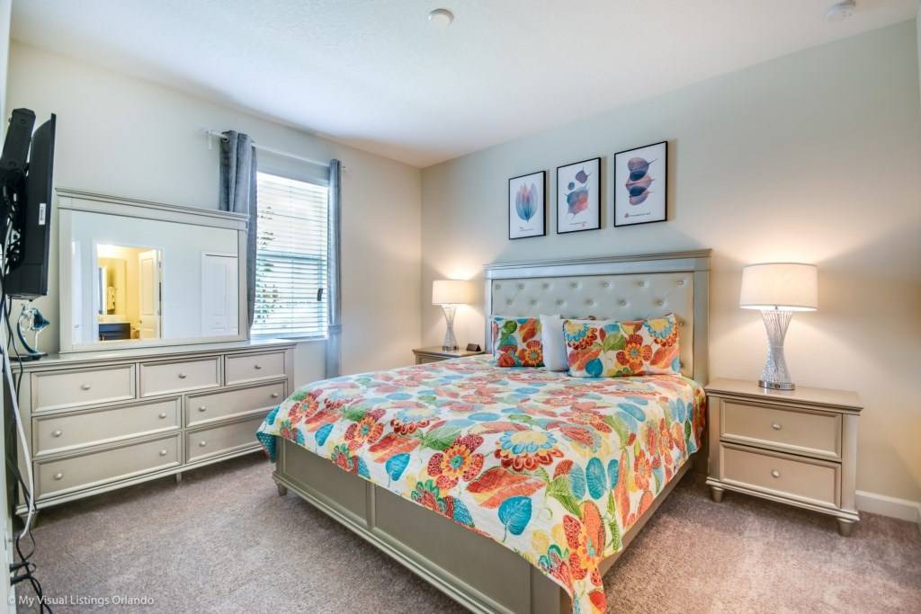 Photo of Bedroom in Sandy Ridge