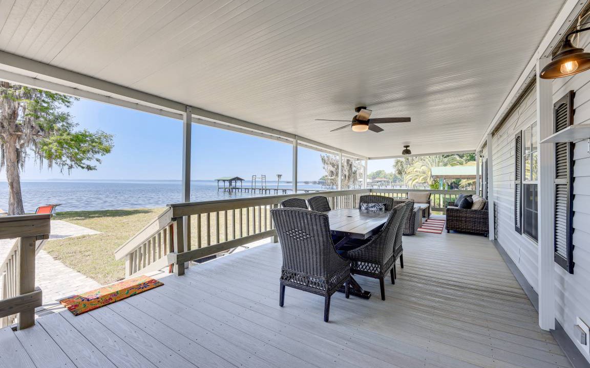 Photo of Patio Balcony in Doctors Inlet