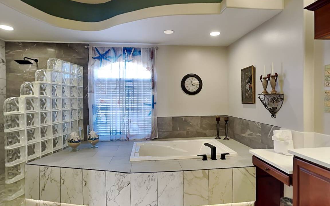 Photo of Bathroom in Painters Walk