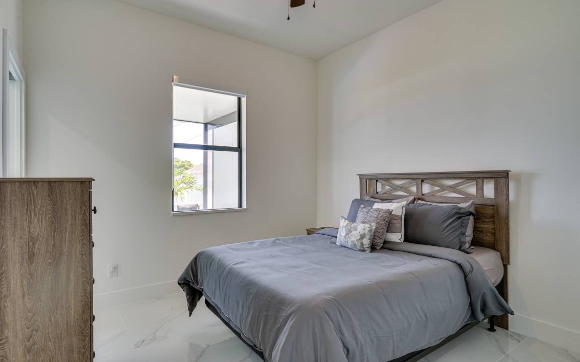 Photo of Bedroom in Diplomat