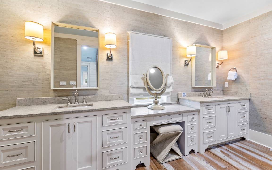 Photo of Bathroom in Gulf District