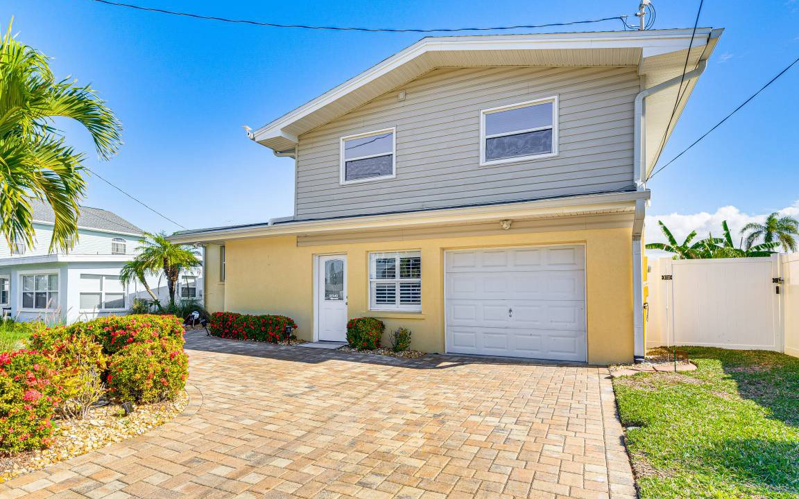 Photo of Others in Hudson Beach Estates