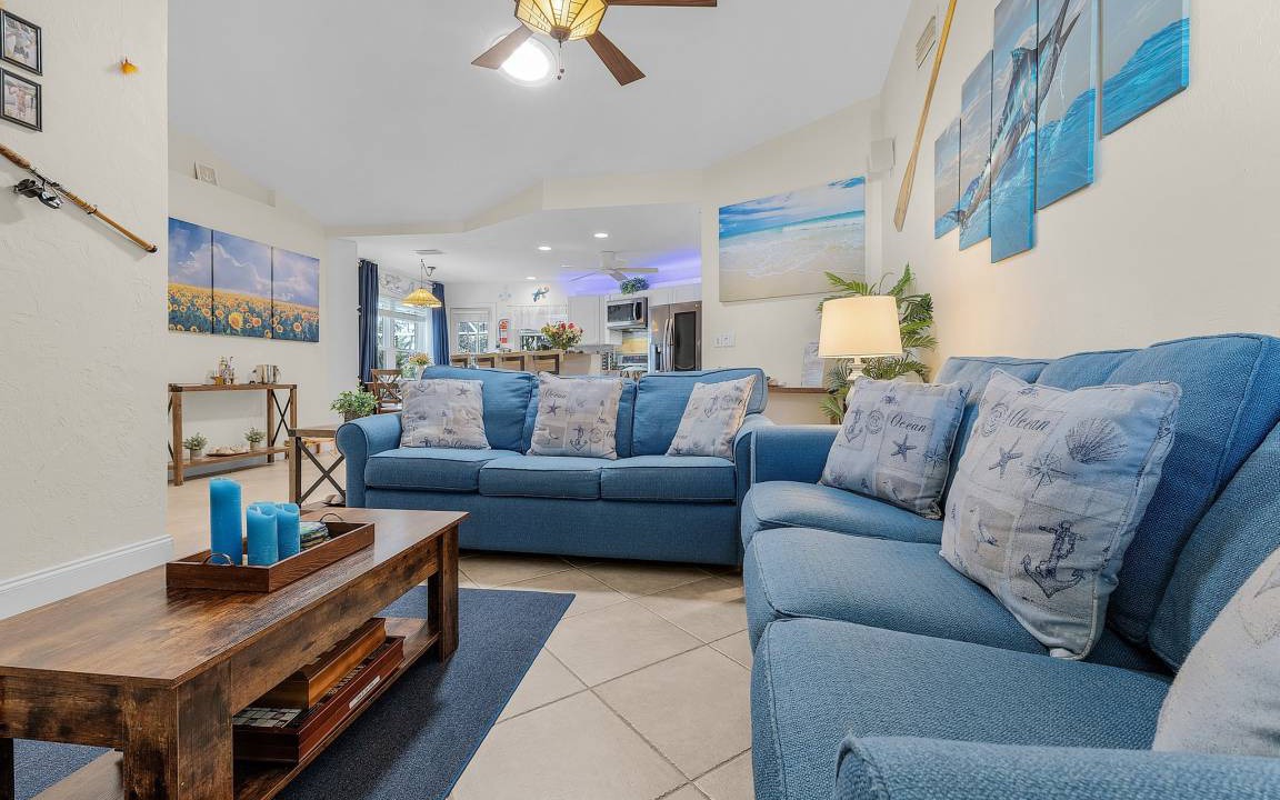 Photo of Livingroom in Pelican