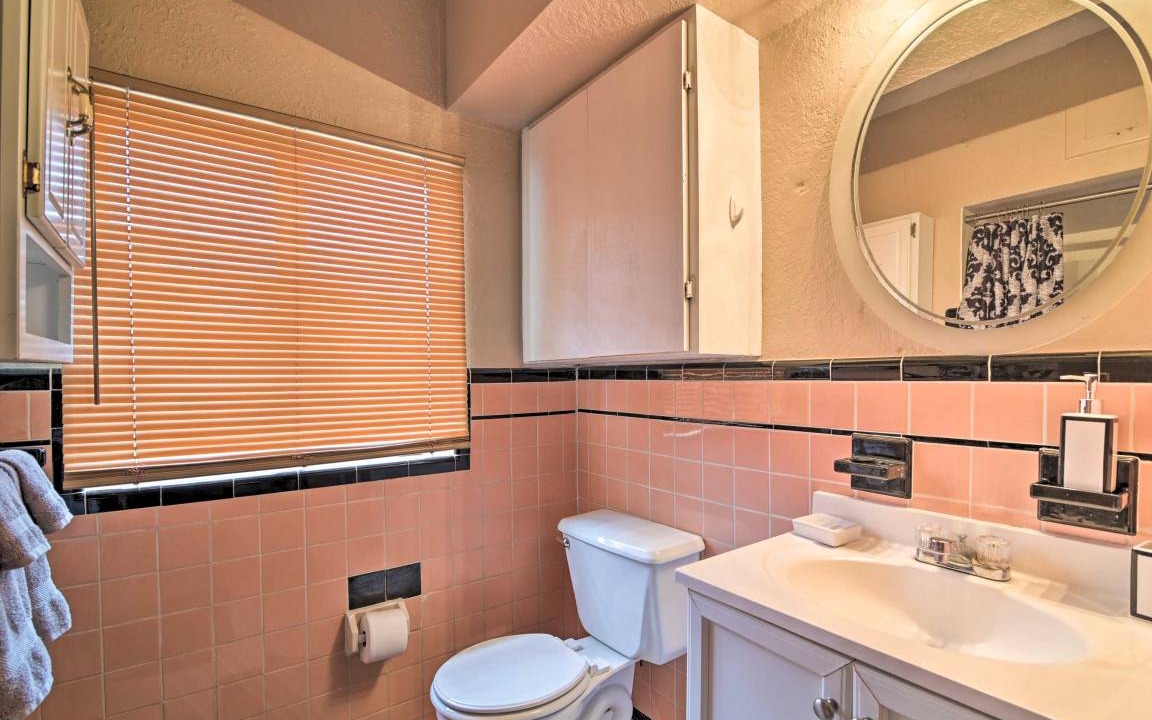 Photo of Bathroom in Auburndale