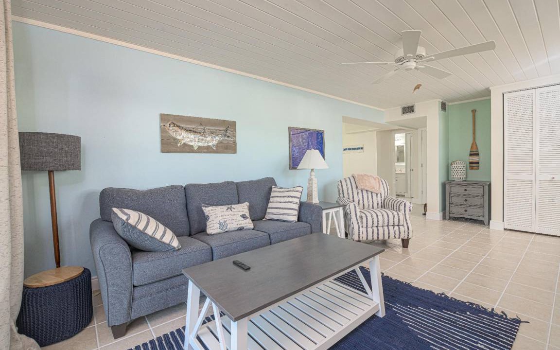 Photo of Livingroom in Bokeelia