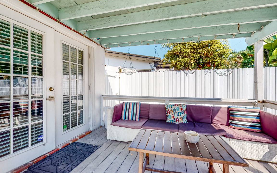 Photo of Patio Balcony in North Andrews Gardens