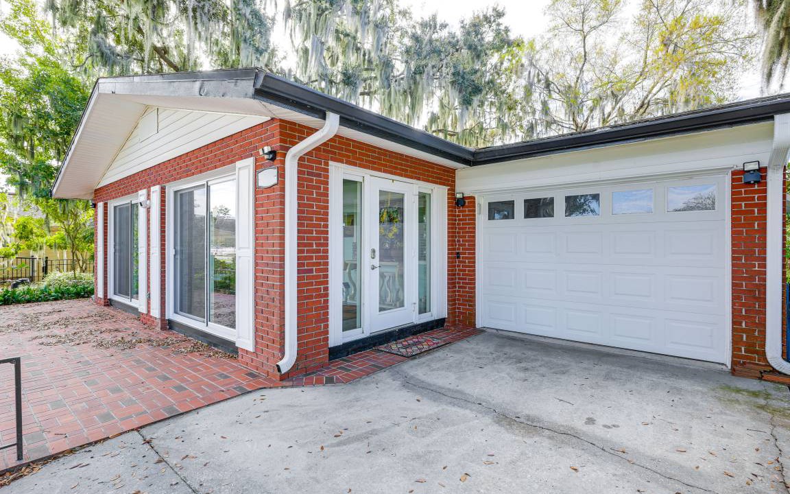 Photo of Buildings in Auburndale