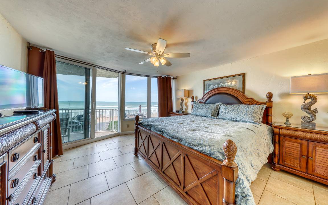 Photo of Bedroom in Daytona Beach Shores