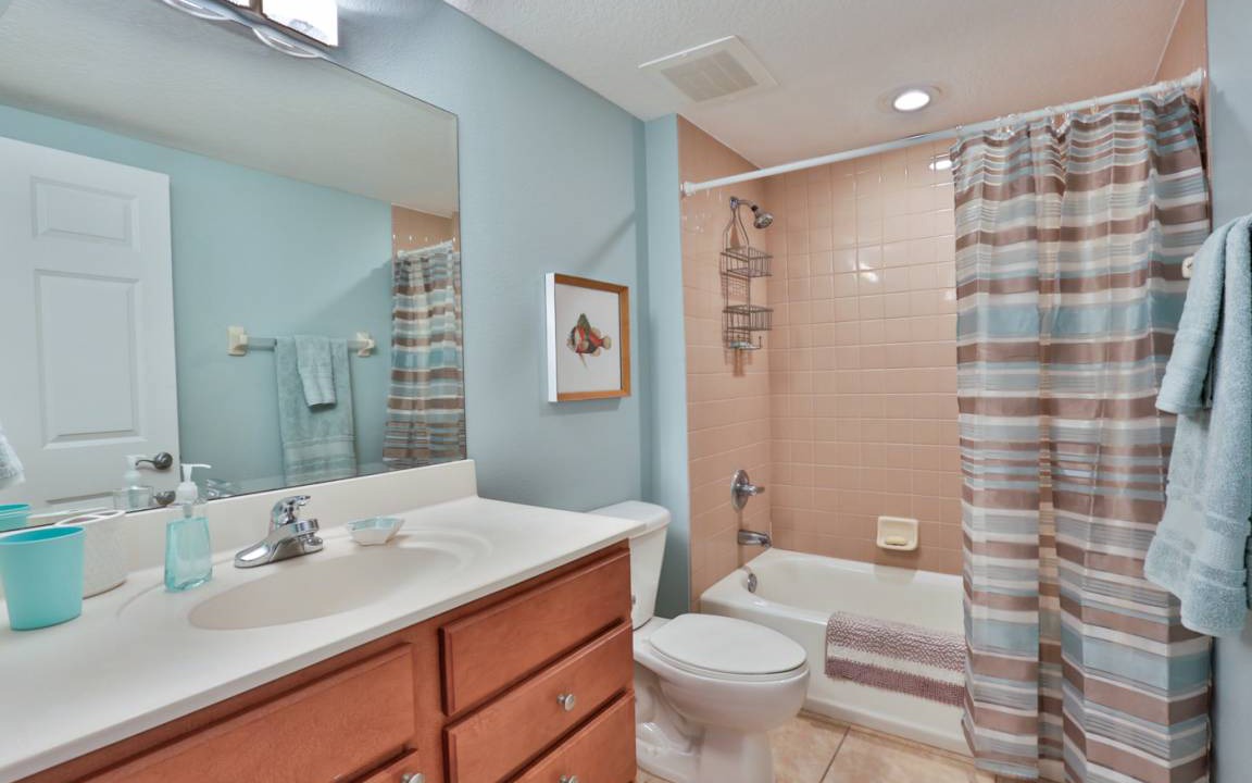 Photo of Bathroom in Horton Shores