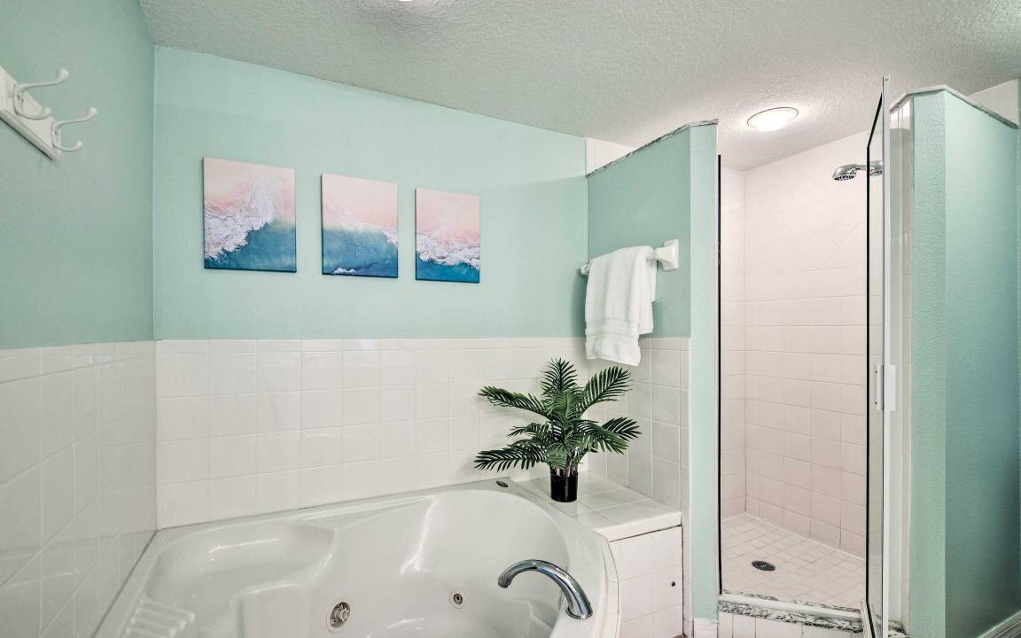 Photo of Bathroom in New Smyrna Beach