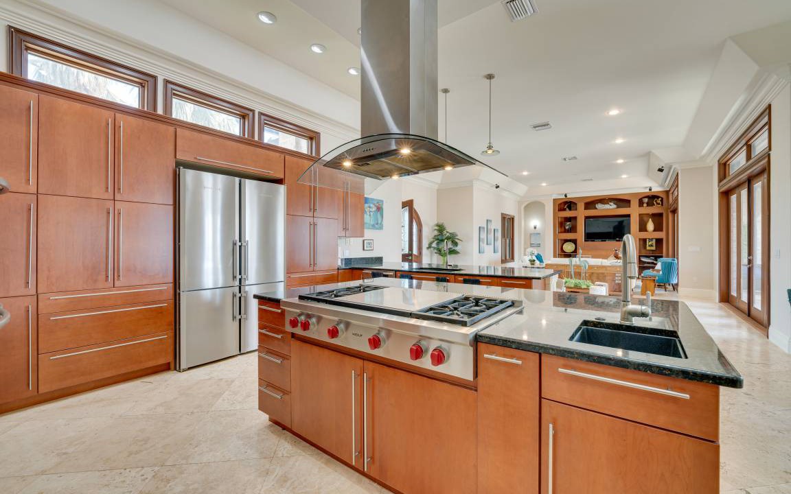 Photo of Kitchen in Groveland