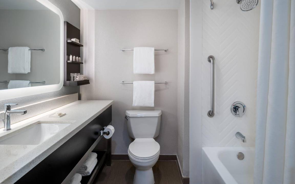 Photo of Bathroom in Baymeadows