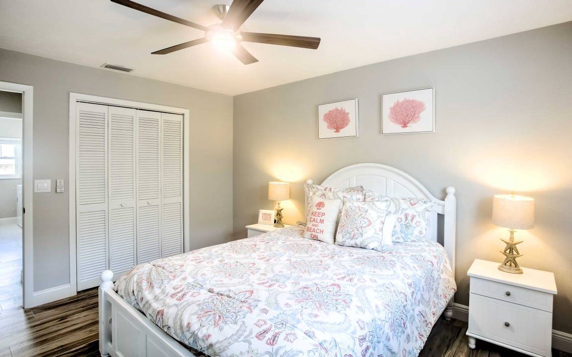 Photo of Bedroom in Naples Park