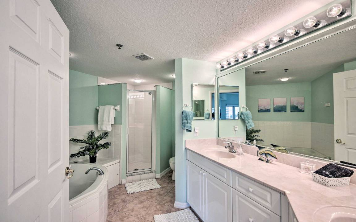 Photo of Bathroom in New Smyrna Beach