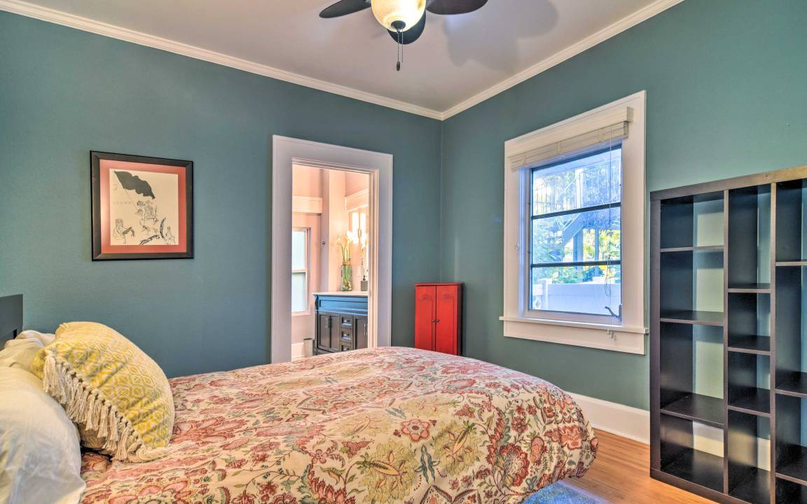 Photo of Bedroom in Historic Old Northeast
