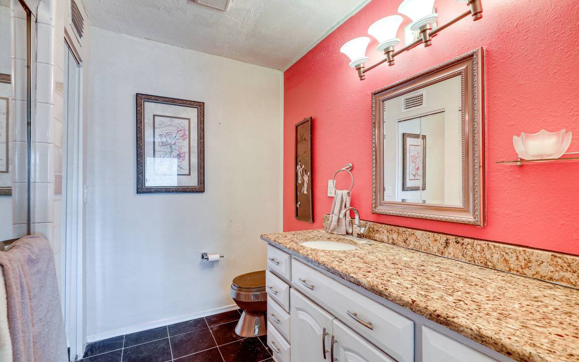 Photo of Bathroom in Ruskin