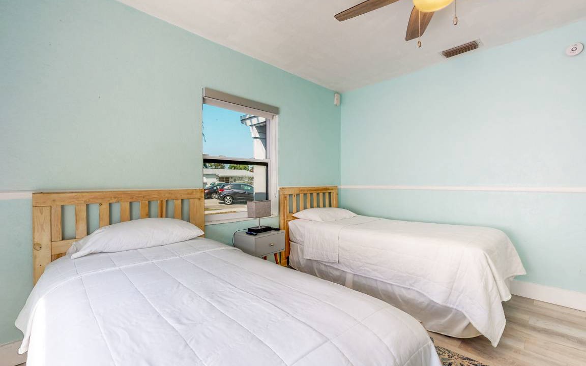 Photo of Bedroom in North Andrews Gardens