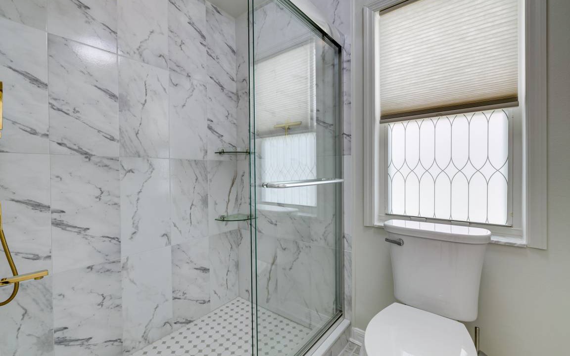 Photo of Bathroom in Berkeley Manor