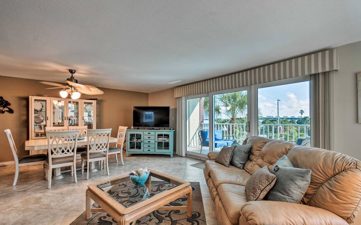 Photo of Livingroom in Indian Shores