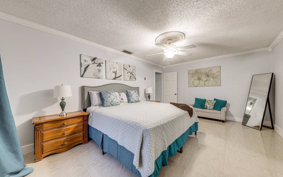 Photo of Bedroom in Sandalfoot Cove