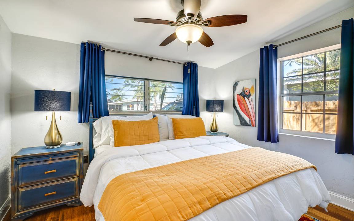 Photo of Bedroom in Edgewater