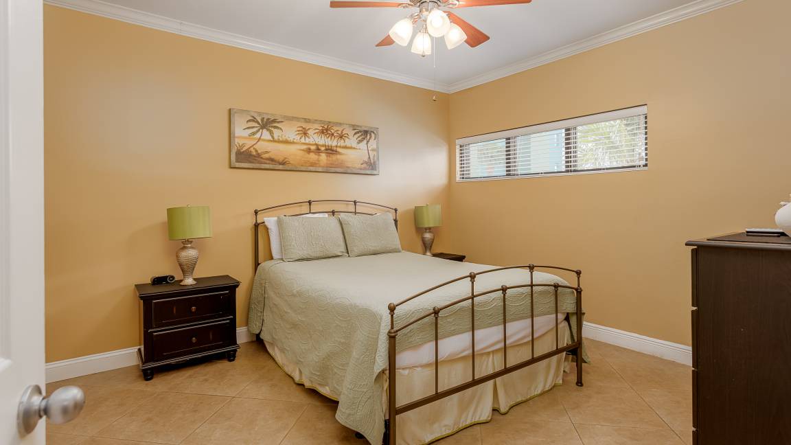 Photo of Bedroom in Pensacola Beach