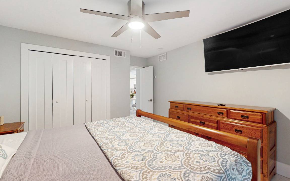 Photo of Bedroom in Isles of Capri