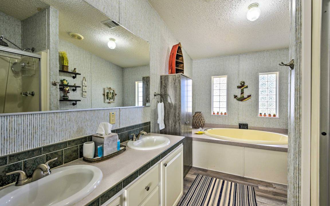 Photo of Kitchen in Crescent City