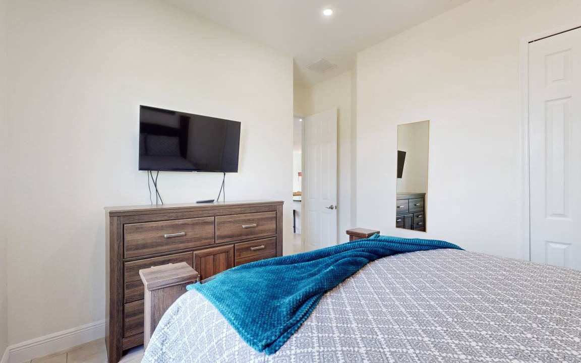 Photo of Bedroom in Bokeelia
