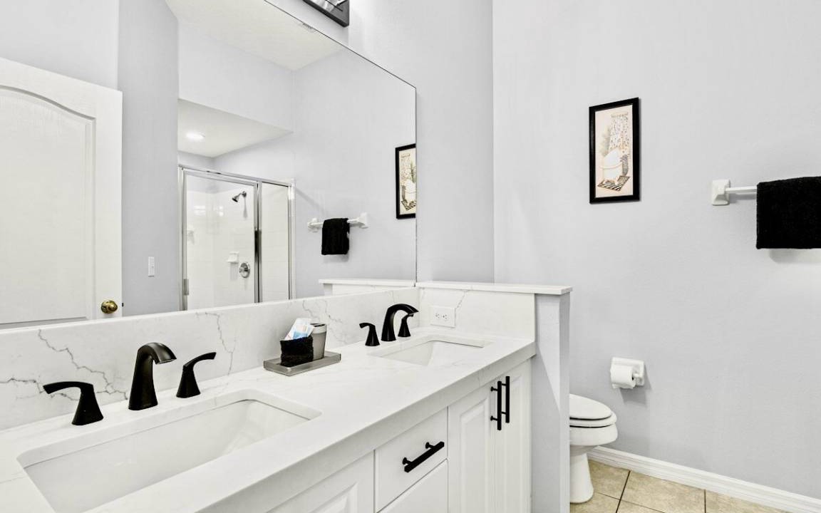 Photo of Bathroom in Ridgewood Lakes