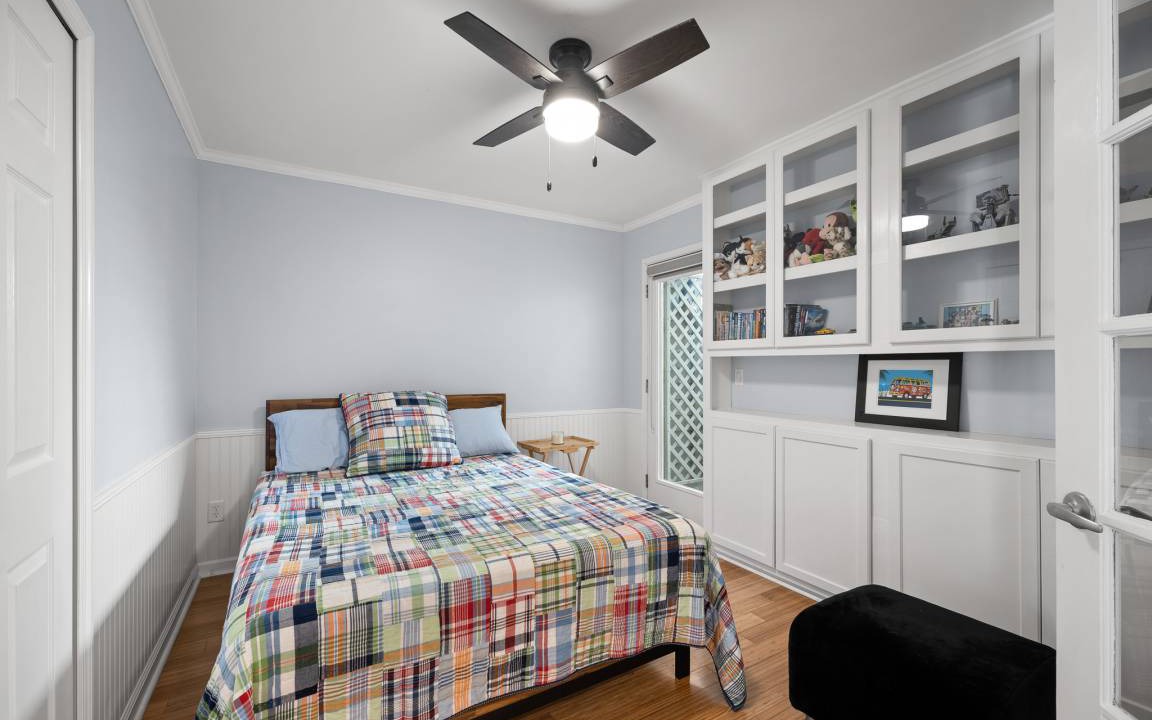 Photo of Bedroom in Palm Valley