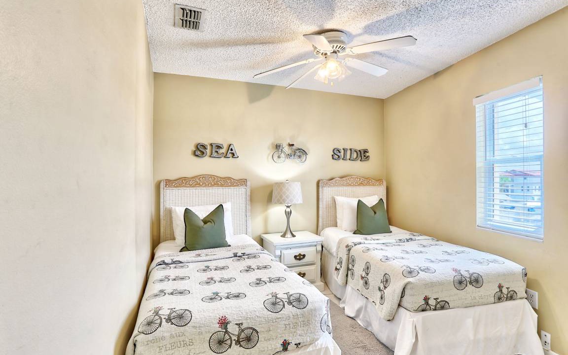 Photo of Bedroom in Treasure Island