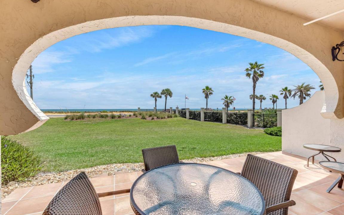 Photo of Patio Balcony in Beverly Beach