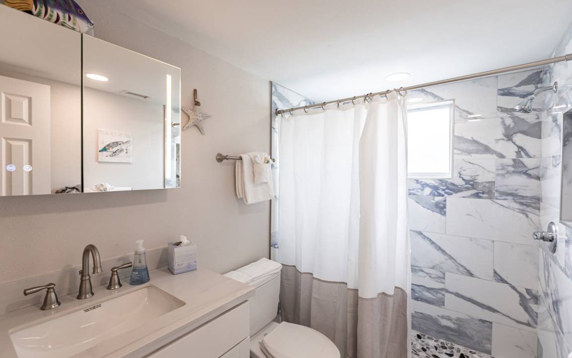 Photo of Bathroom in Aloha Kai