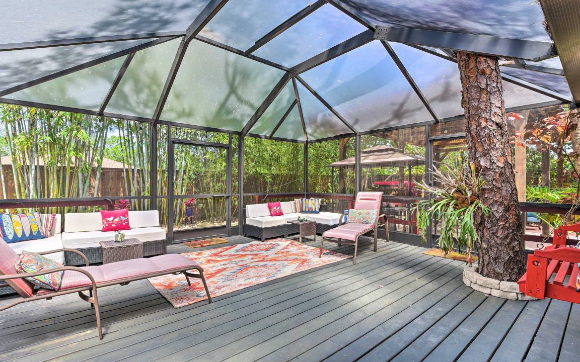 Photo of Patio Balcony in Flora Villa