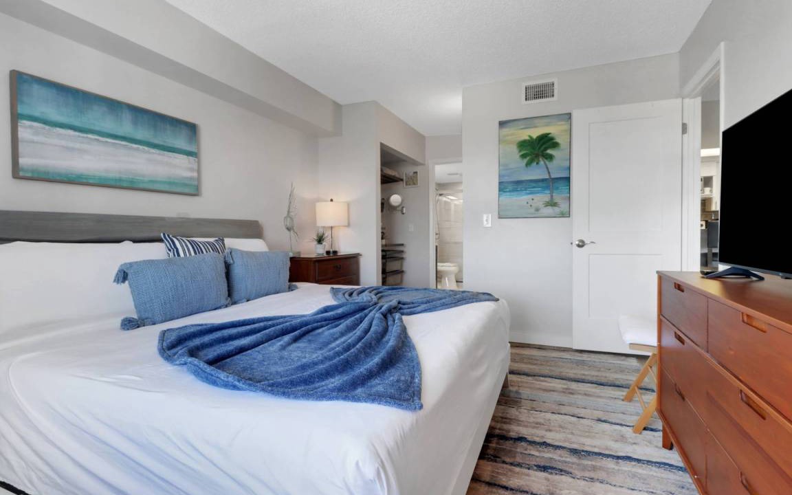 Photo of Bedroom in Edgewood