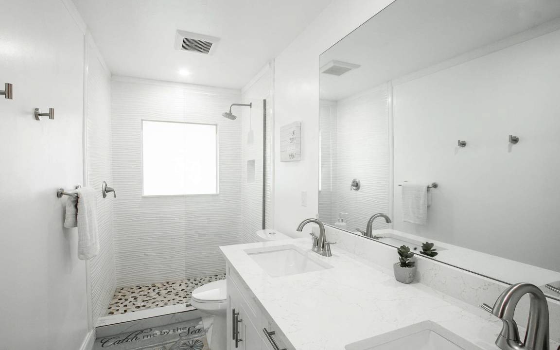 Photo of Bathroom in East Naples