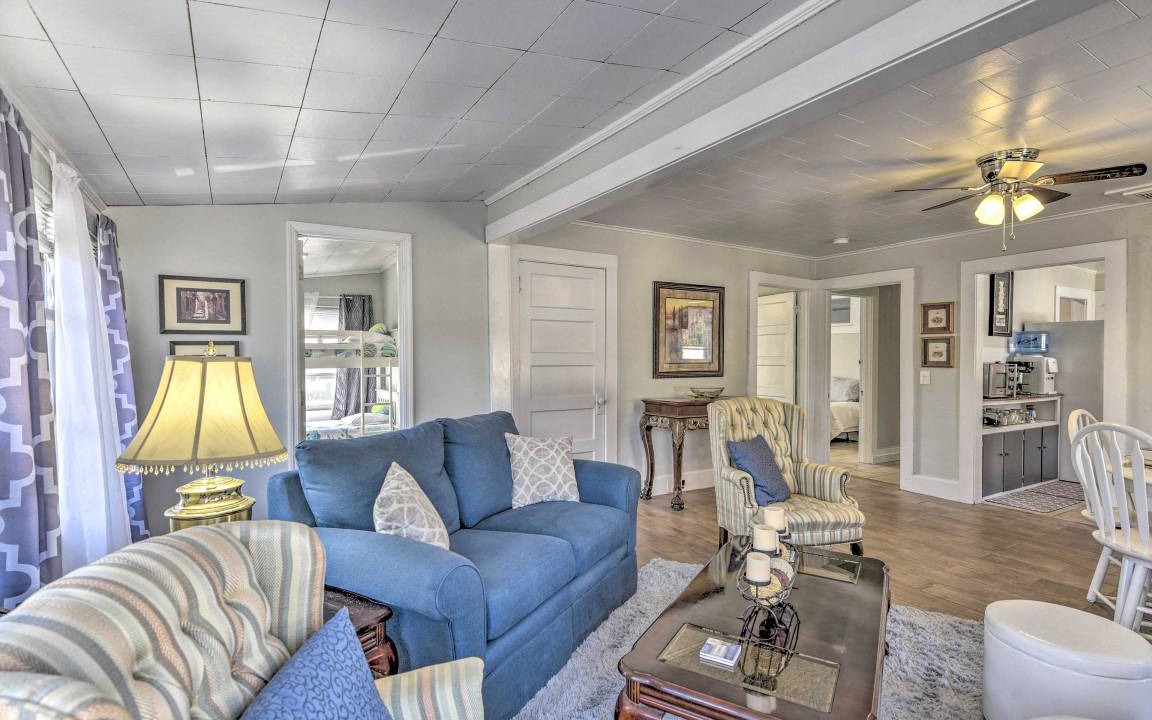 Photo of Livingroom in Crescent City