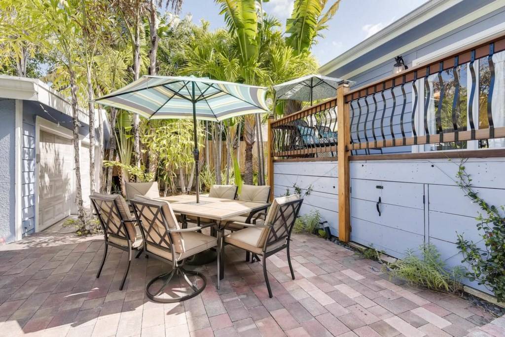 Photo of Patio Balcony in Flamingo Parks