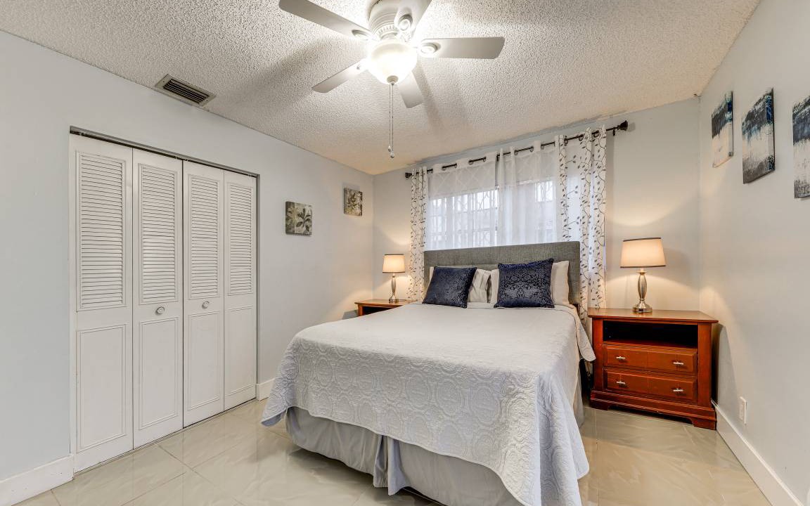 Photo of Bedroom in Sandalfoot Cove