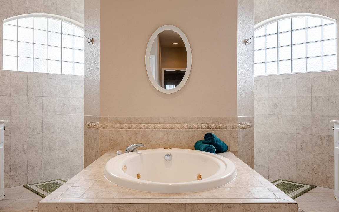 Photo of Bathroom in Jacarandas