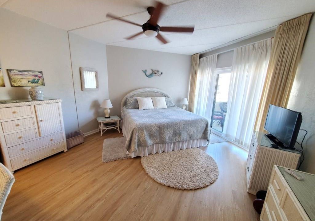 Photo of Bedroom in Butler Beach